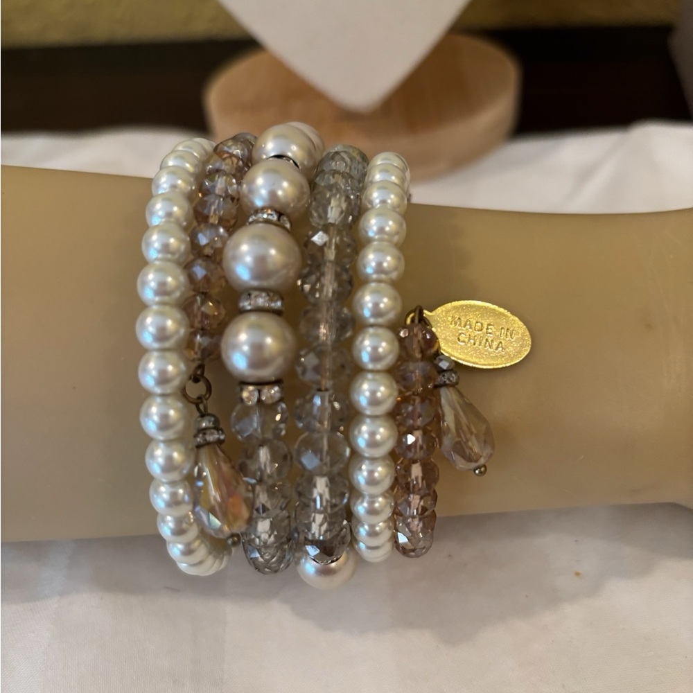 NWOT Elegant Pearl and Crystal Bracelet Set